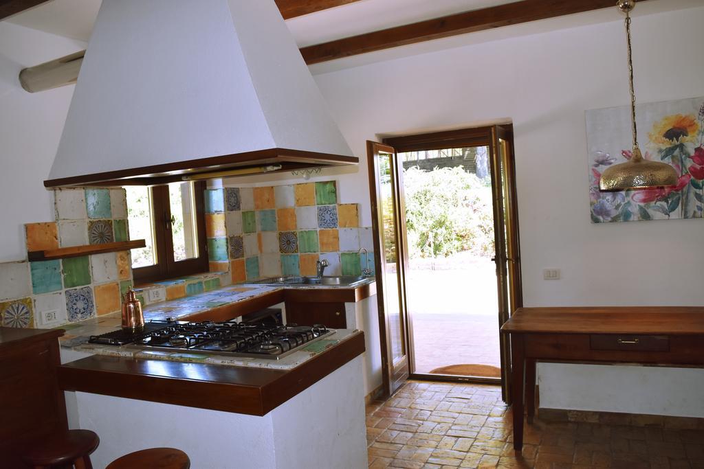 La Cavetta Country House Trevignano Romano Exterior photo